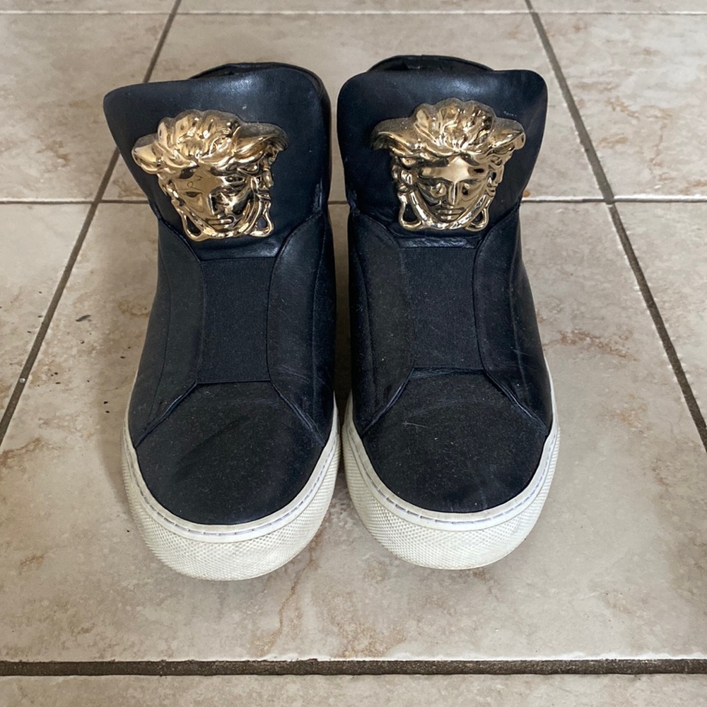 Versace Medusa low-rise leather ankle boots sneakers size 38